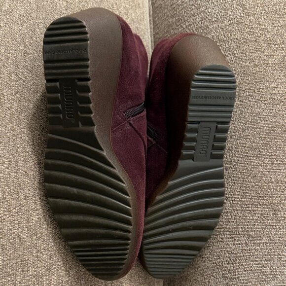 Munro Women's Burgundy Suede Ankle Boots 8.5 - Picture 7 of 7